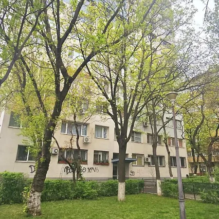Yb Bukarest