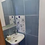 Yb Апартаменти Бухарест